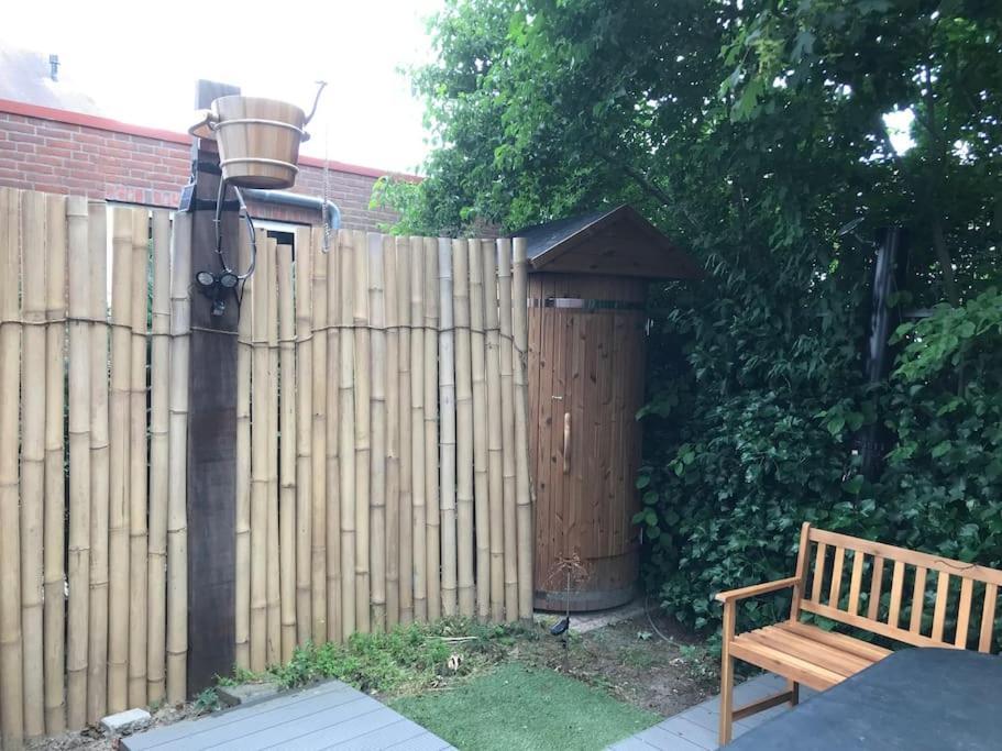 Voormalig Politiebureau Gebruik Welnesstuin Tegen Betaling Acomodação com café da manhã Ouddorp Exterior foto