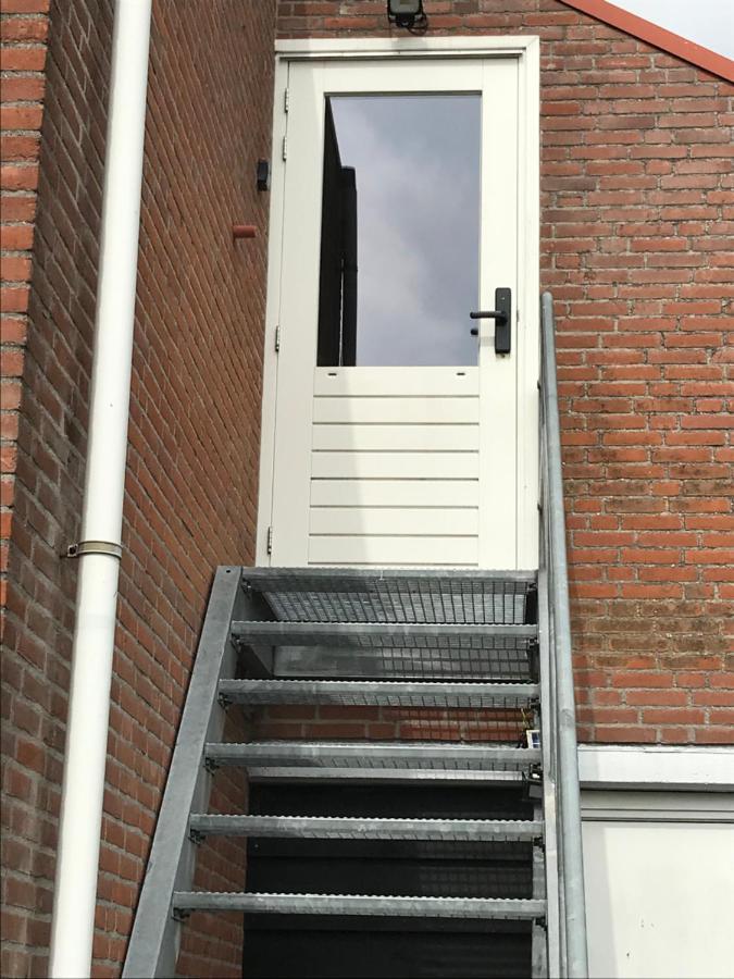 Voormalig Politiebureau Gebruik Welnesstuin Tegen Betaling Acomodação com café da manhã Ouddorp Exterior foto
